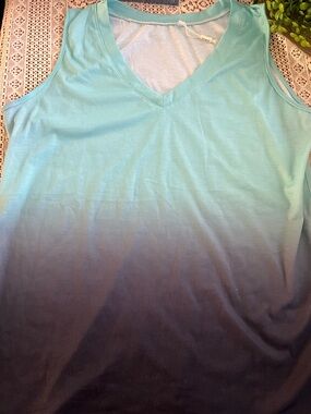 Camper Ombre V-Neck Tank in Aqua to Navy